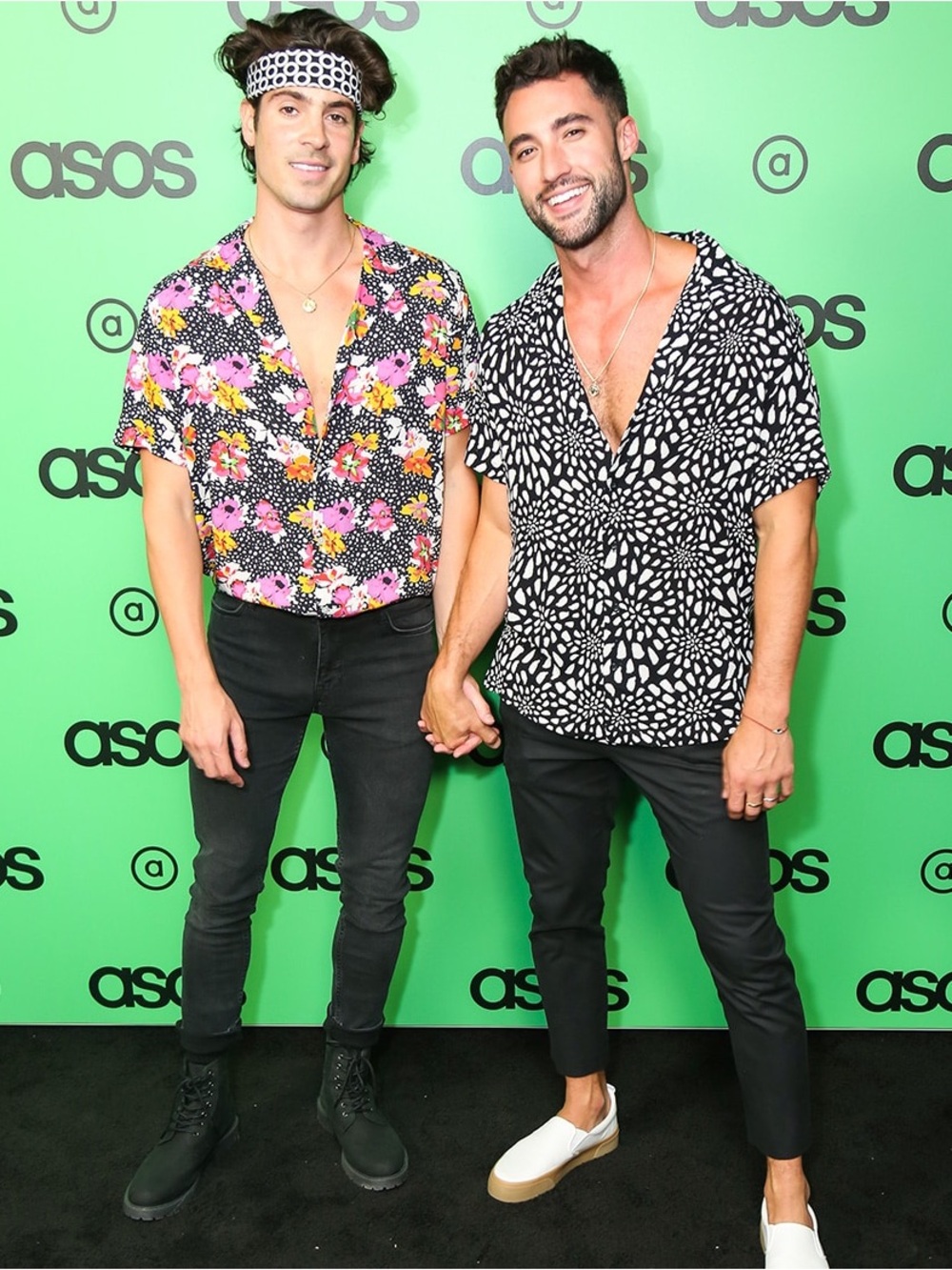 ASOS DESIGN relaxed fit floral spot shirt with deep revere Size Large